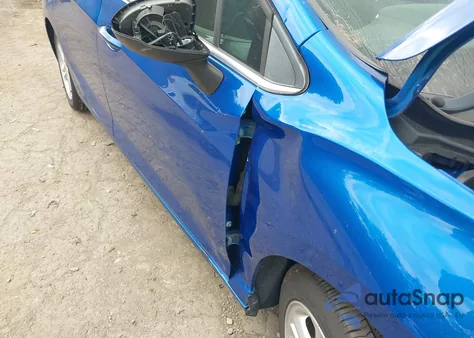 2017 Chevrolet Cruze Lt Auto z USA, uszkodzony, nr VIN 1G1BE5SM1H7137029